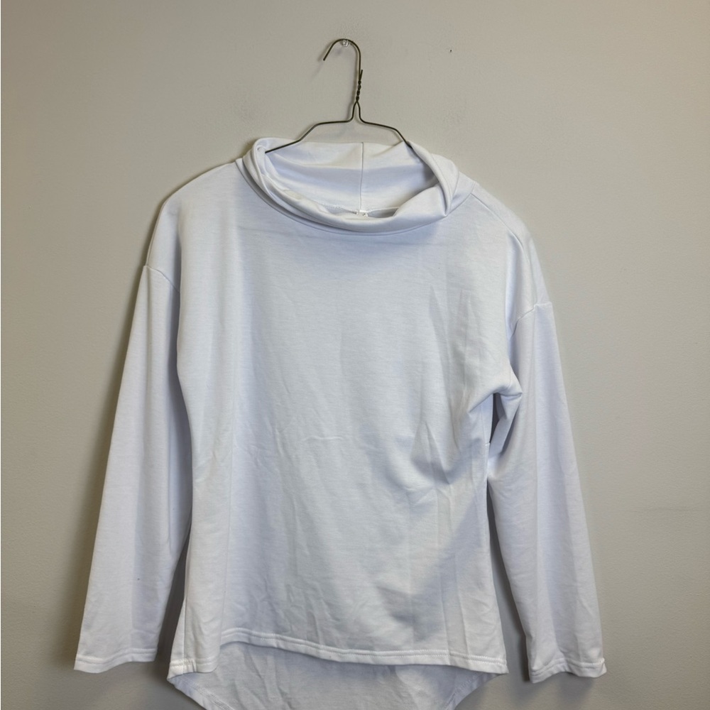 Elegant White Long Sleeve Women's Top